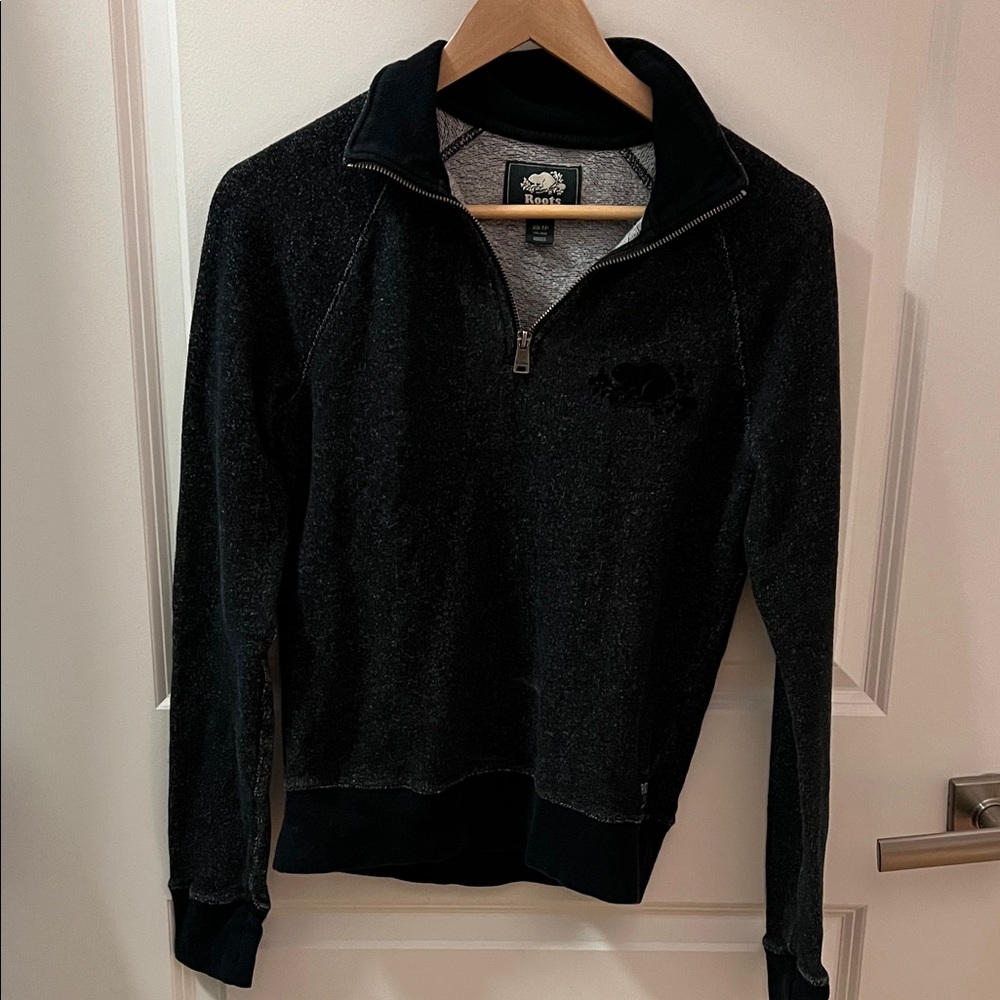 Roots Charcoal and Black Sweatshirt